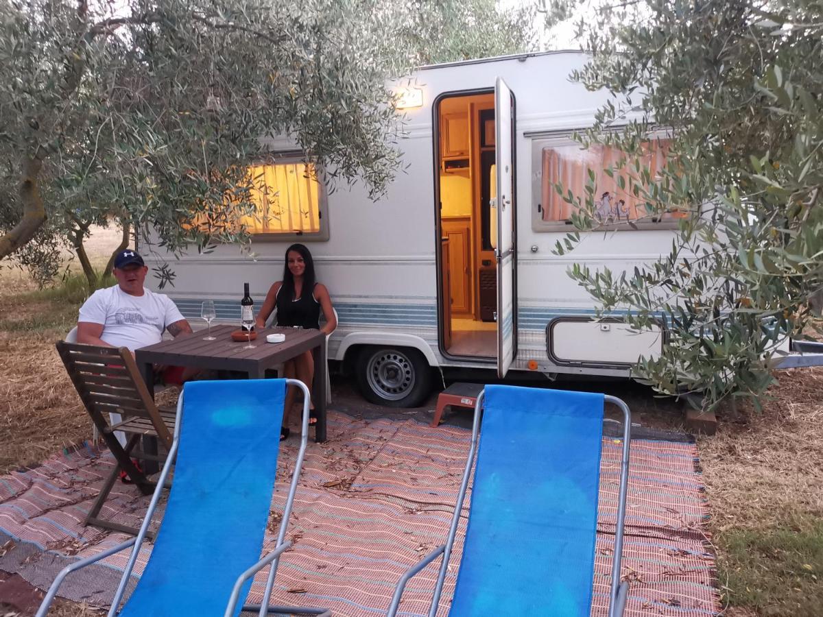 Jacuzi Cottage In The Olive Grove Pula Exteriör bild
